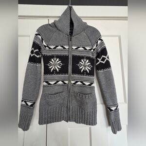 Bluenotes Gray Knit Sweater